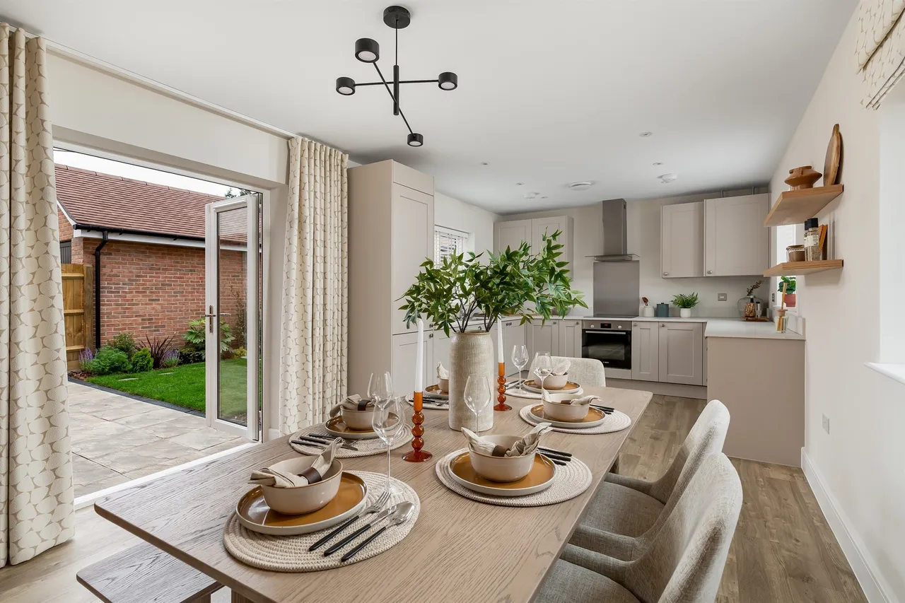 Daggons Road, Alderholt, Fordingbridge, photo 2