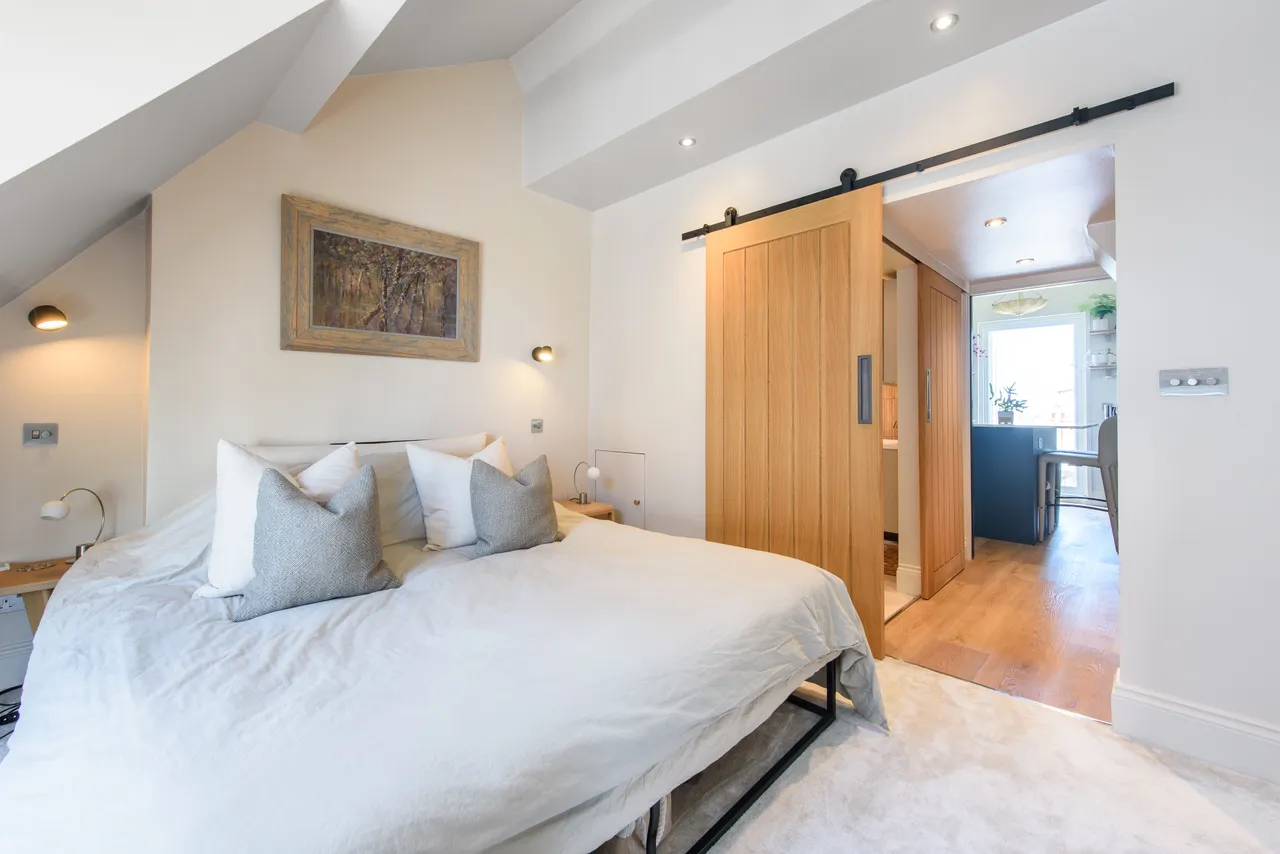 Flat 4, 2 Windmill Hill, London, photo 4