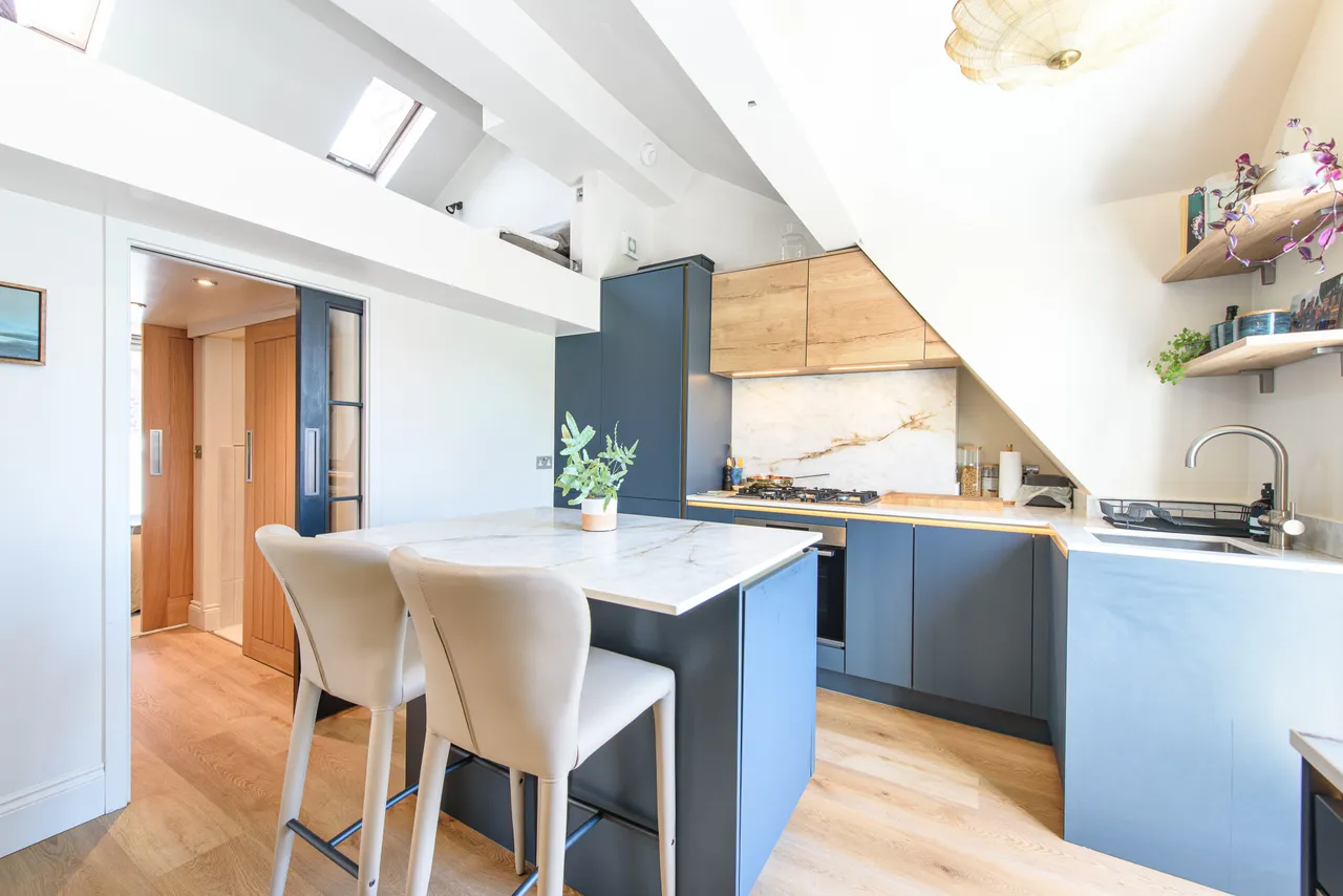 Flat 4, 2 Windmill Hill, London, photo 2