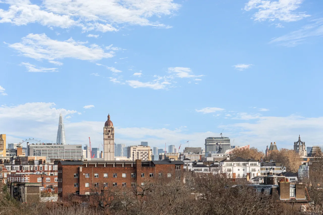 Kensington High Street, London, W14, photo 10