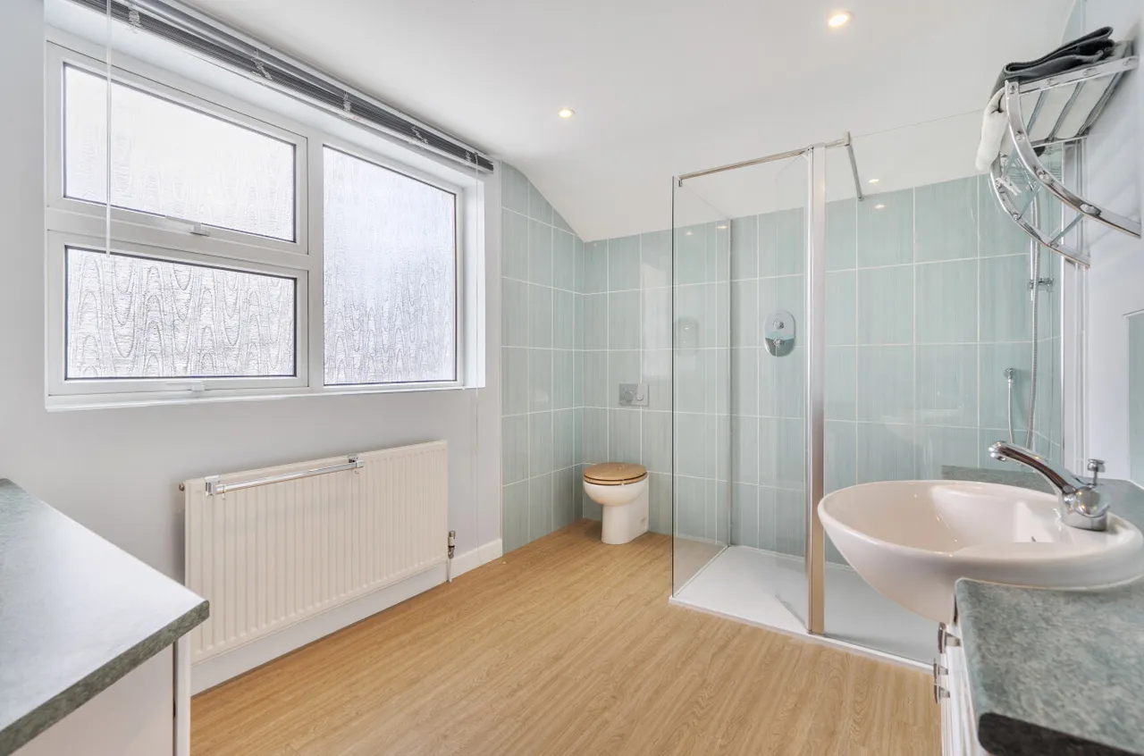 Downs Road, South Wonston, SO21, photo 9