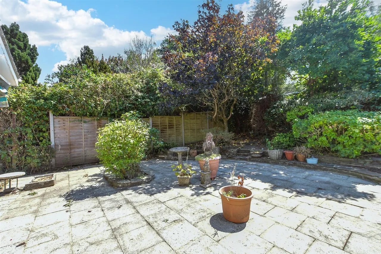 Newlands Road, Crawley, RH11, photo 14