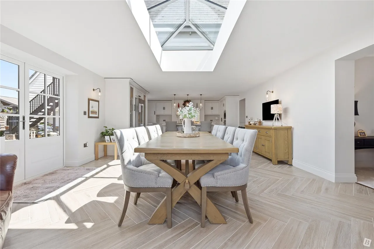 Standen Avenue, South Woodham Ferrers, Chelmsford, Essex, CM3, photo 3