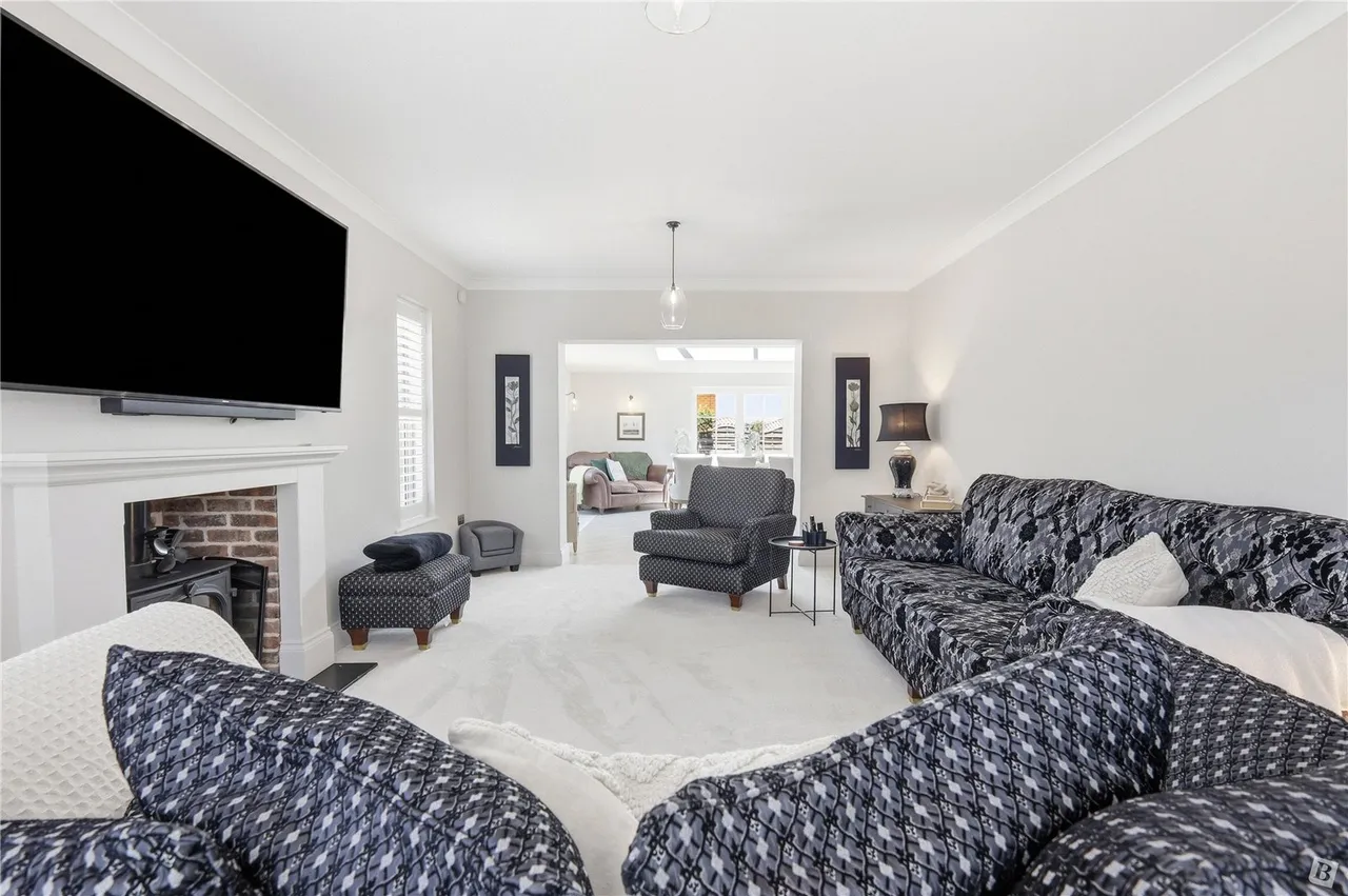 Standen Avenue, South Woodham Ferrers, Chelmsford, Essex, CM3, photo 6