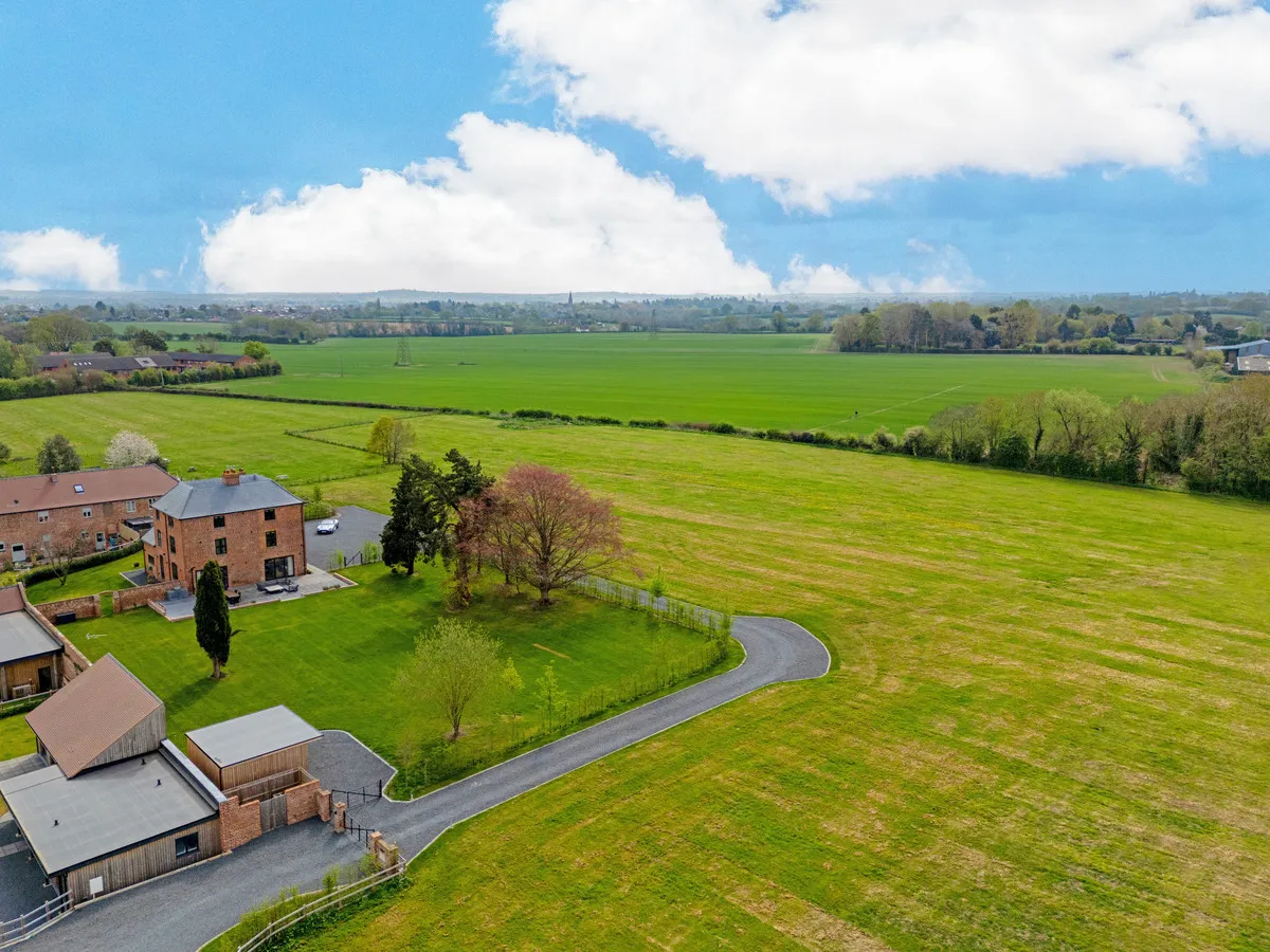 Moseley Road, Hallow, WR2, photo 2