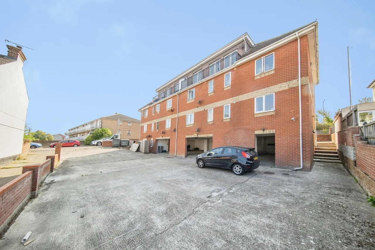 Stour Road, Harwich, Essex, CO12, photo 2