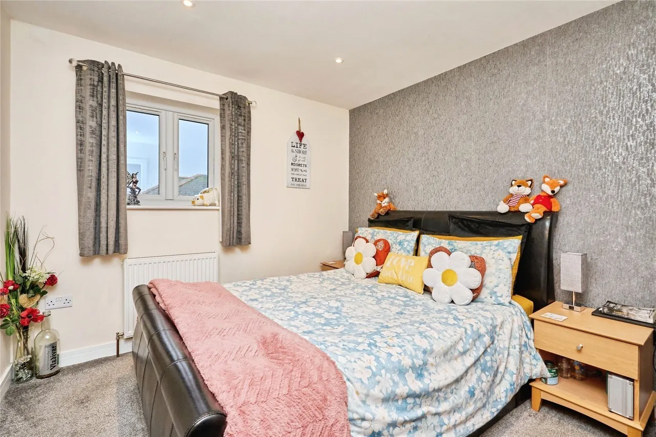 Ranelagh Road, Lake, PO36, photo 8
