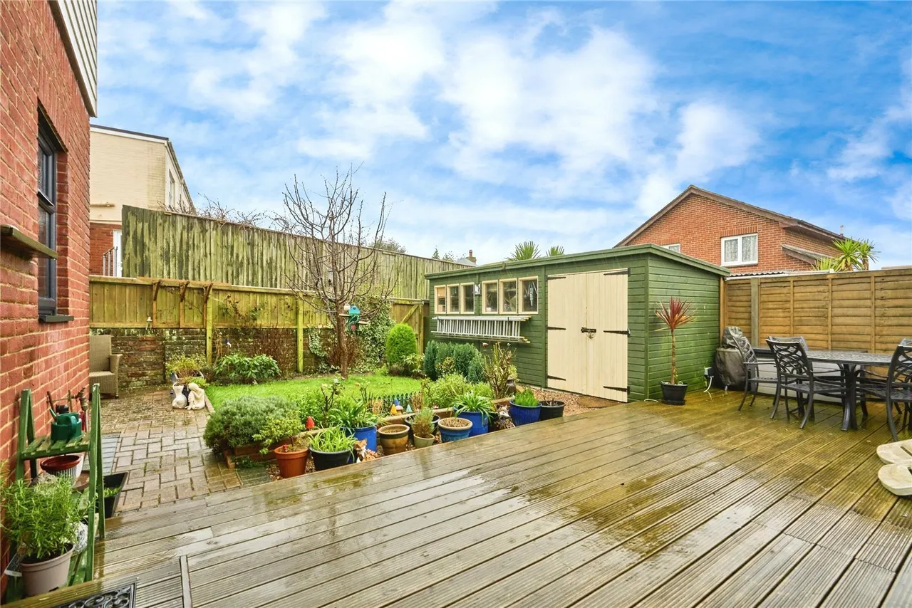 Ranelagh Road, Lake, PO36, photo 11