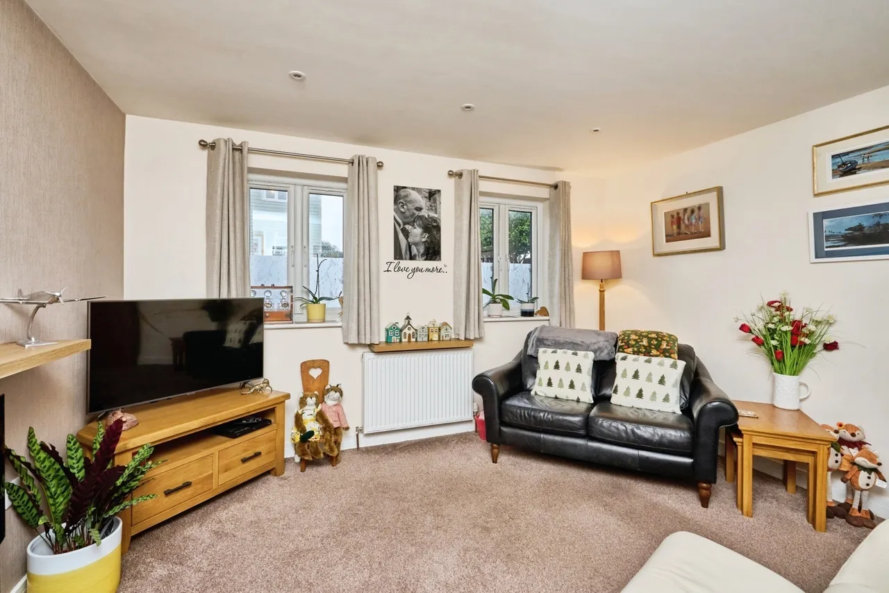 Ranelagh Road, Lake, PO36, photo 23