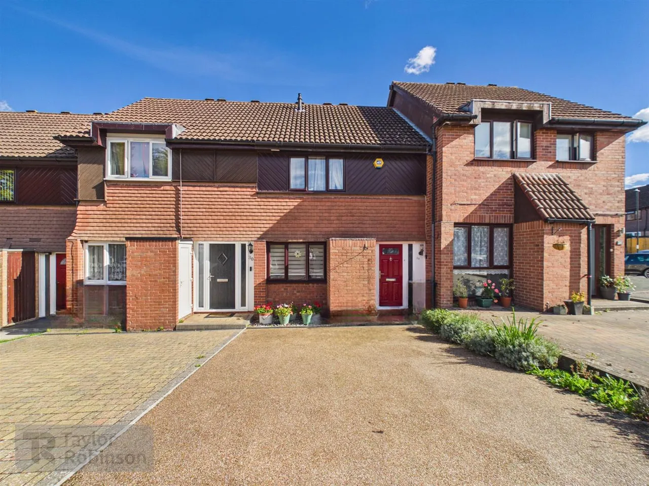 2 bed property for sale, Peverel Road, Ifield, RH11