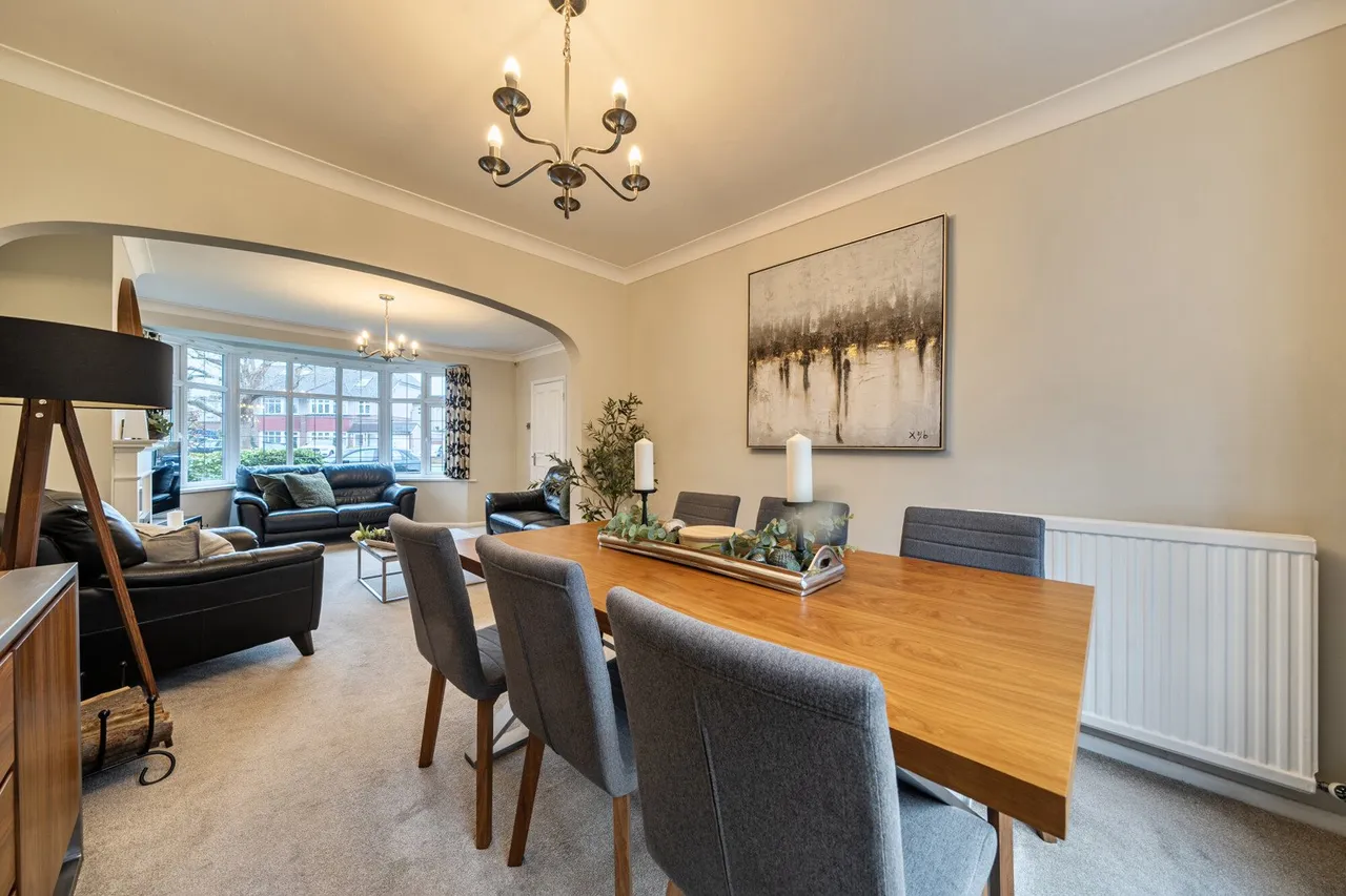 Cathcart Drive, BR6, photo 3