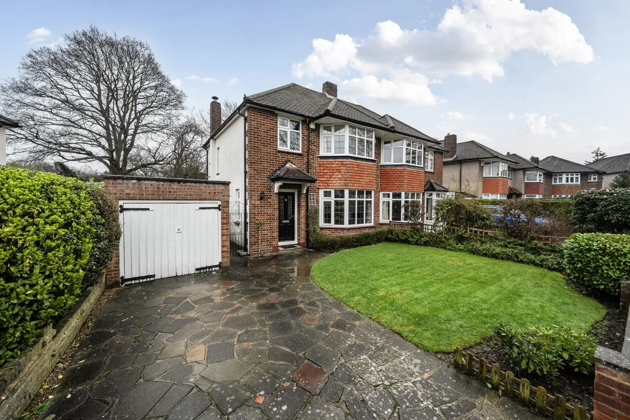 Cathcart Drive, BR6, photo 20