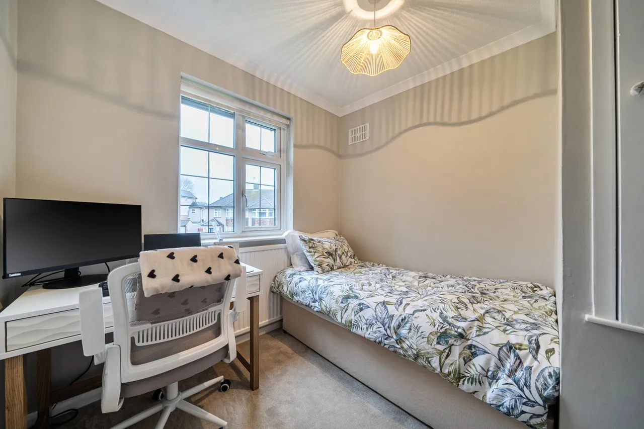 Cathcart Drive, BR6, photo 13