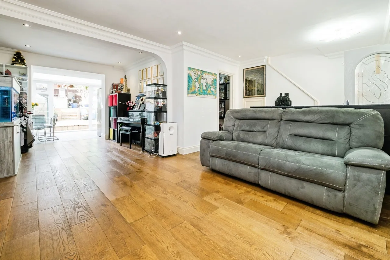 Fletcher Road, Chigwell, IG7, photo 5