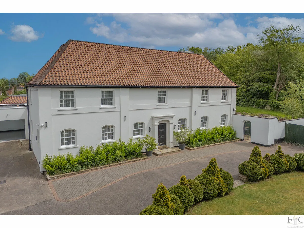 6 bed house for sale, Stoughton Drive South, Leicester, LE2