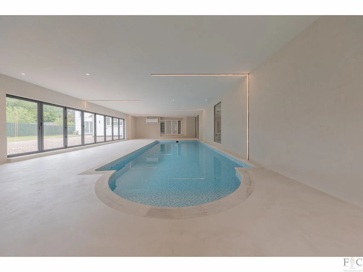 Stoughton Drive South, Leicester, LE2, photo 26