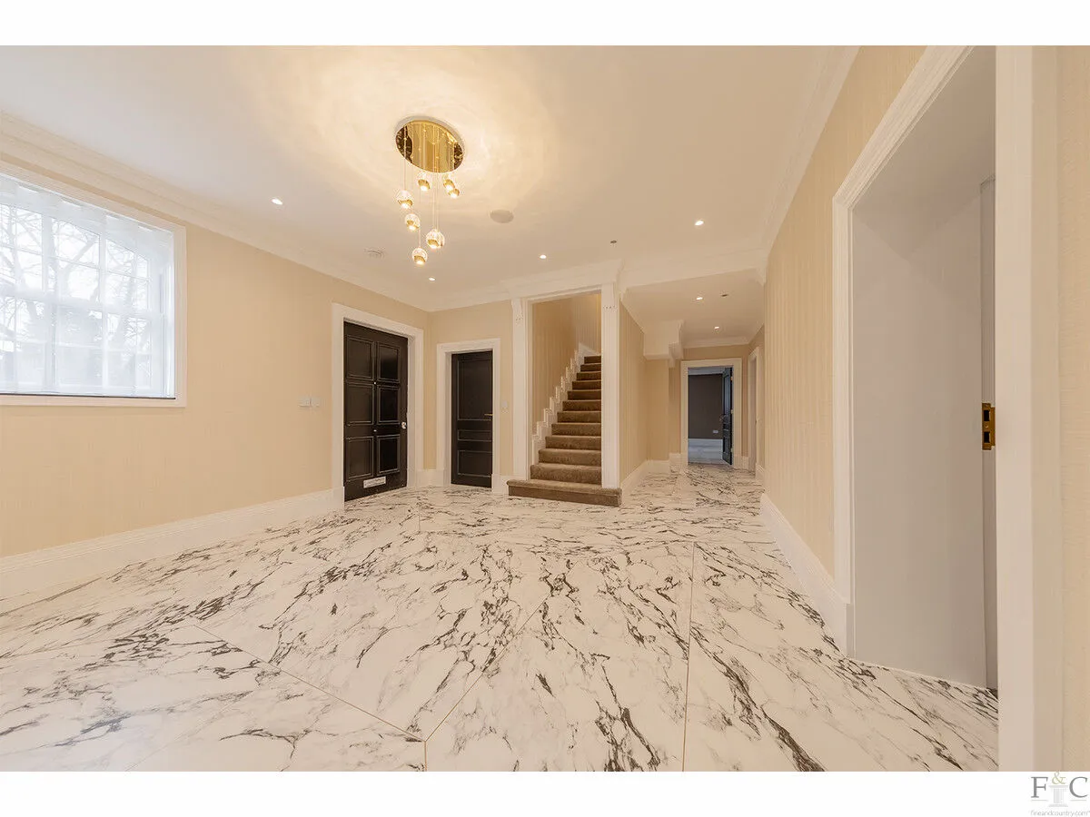 Stoughton Drive South, Leicester, LE2, photo 5