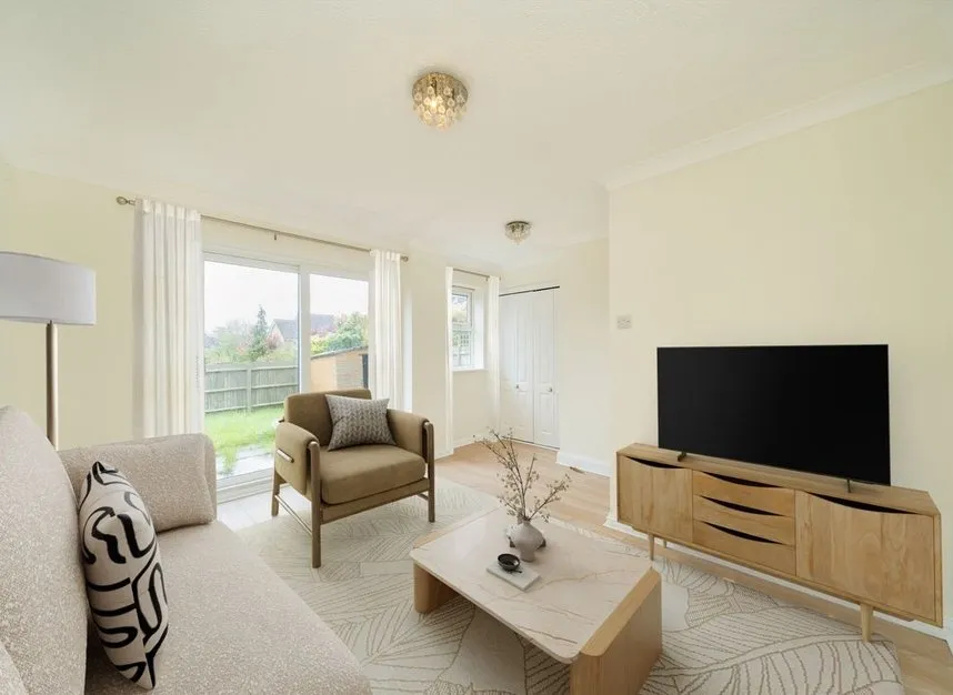 Highgrove Close, New Southgate, N11, photo 2