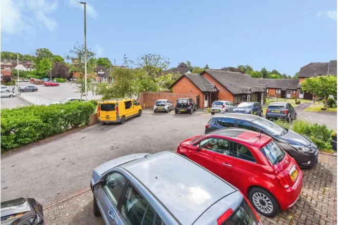 Flers Court, Warminster, BA12, photo 3