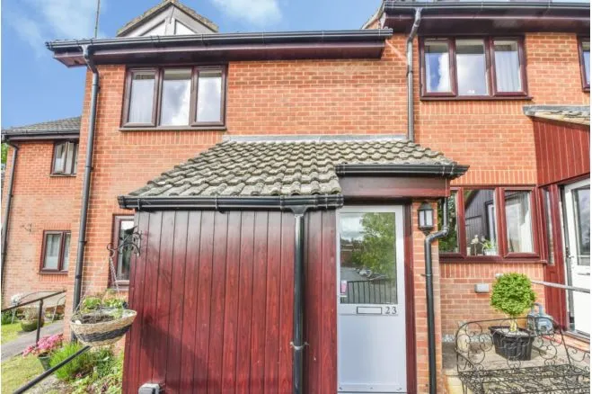 Flers Court, Warminster, BA12, photo 2