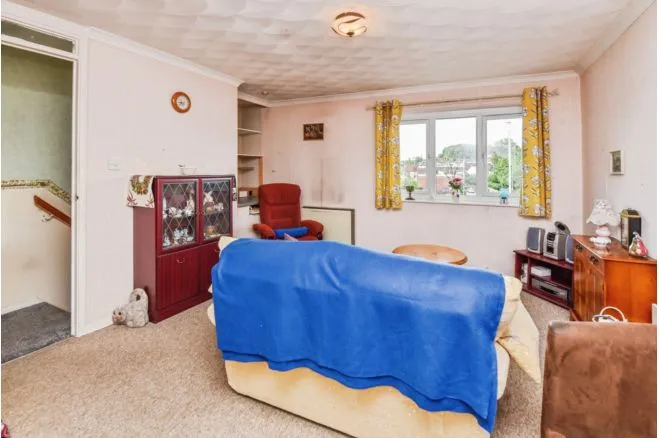 Flers Court, Warminster, BA12, photo 11