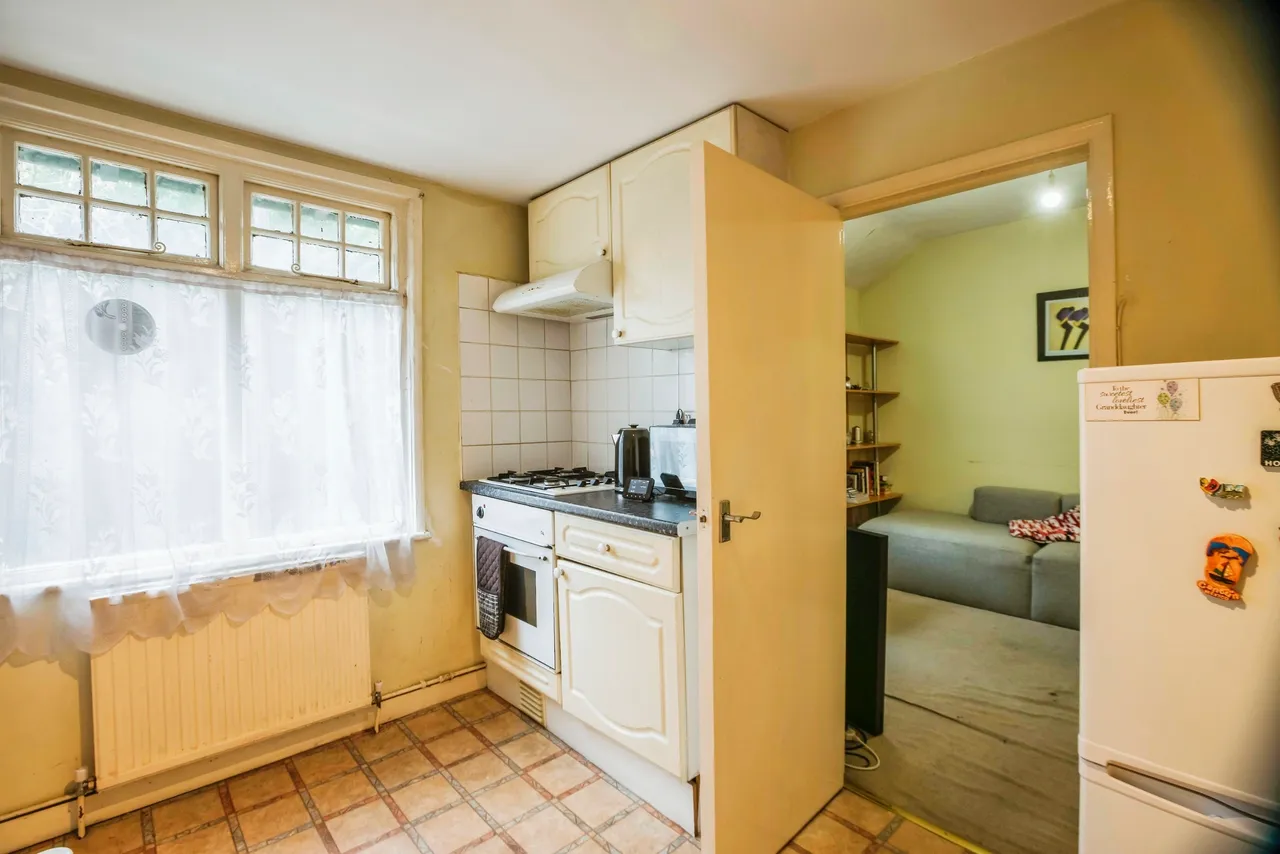 Godstone Road, Kenley, CR8, photo 9