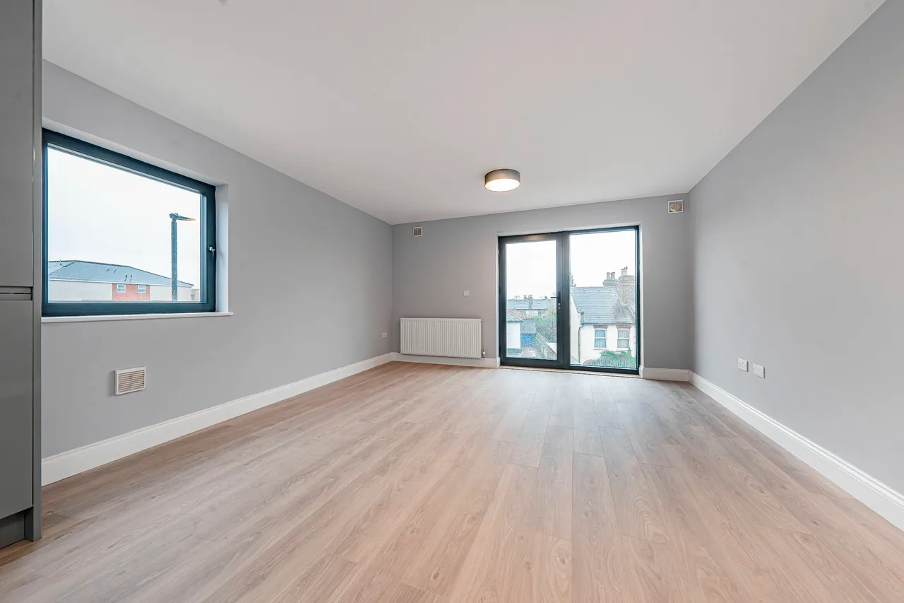 Hanworth Road, Hounslow, TW3, photo 3