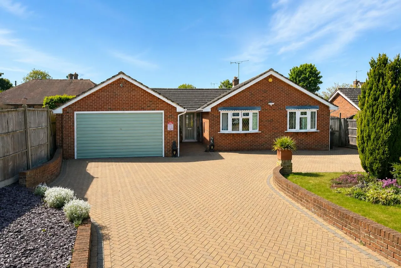 4 bed house for sale, Old Lain, Harrietsham