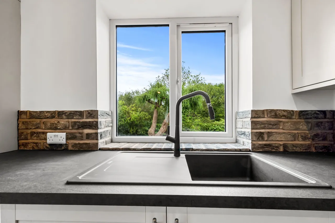 Leach Lane, Sutton Leach, WA9, photo 8