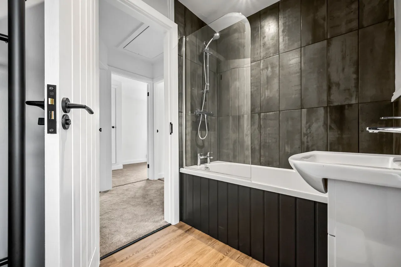 Leach Lane, Sutton Leach, WA9, photo 18