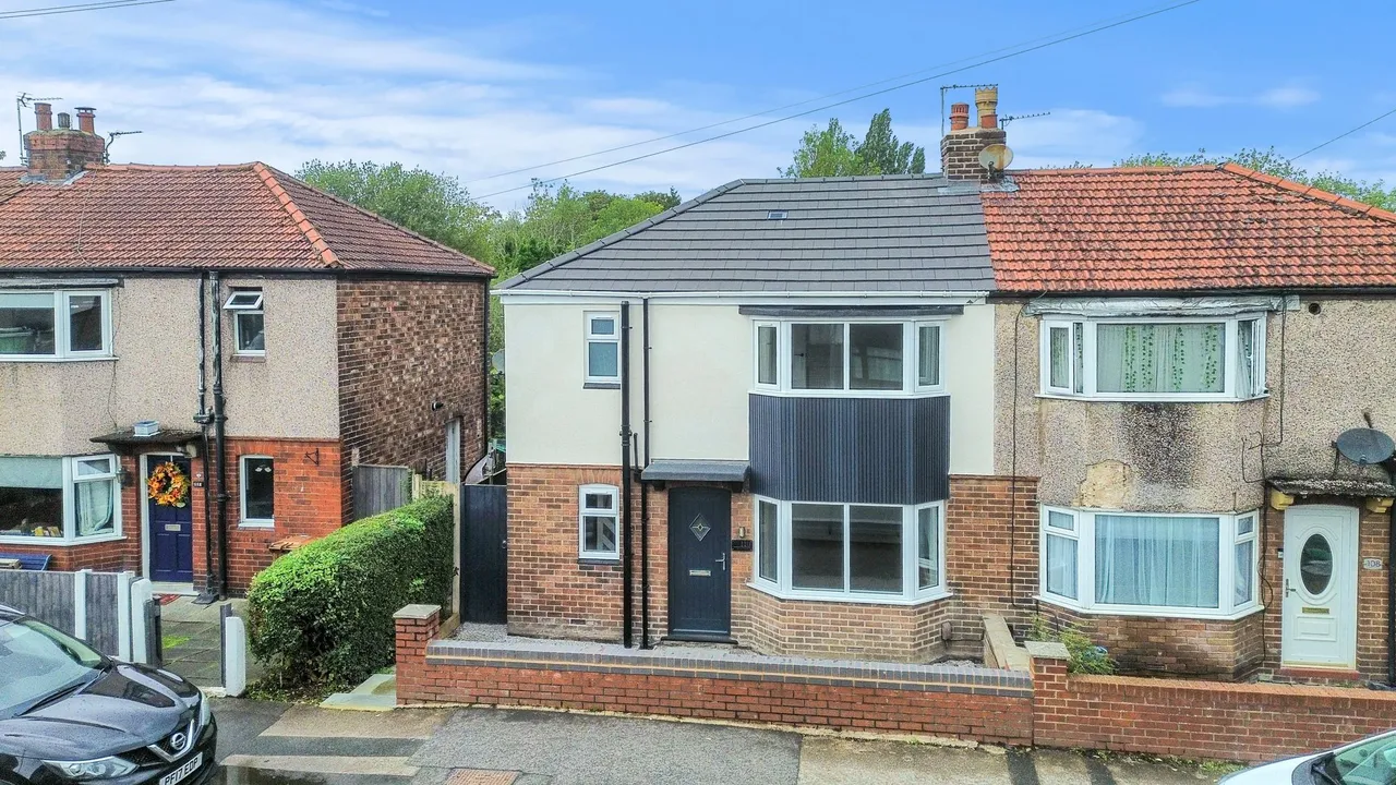 3 bed house for sale, Leach Lane, Sutton Leach, WA9