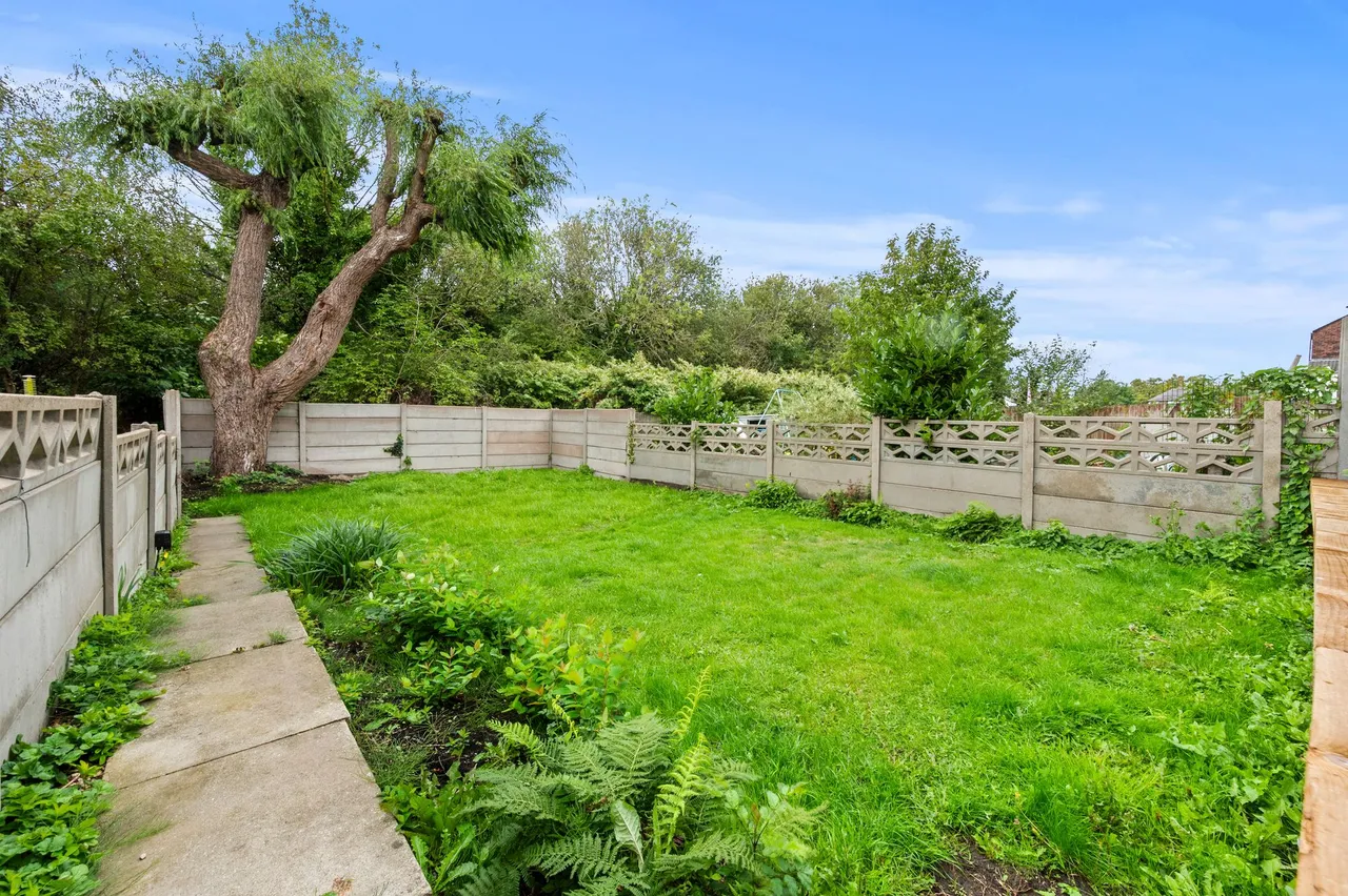 Leach Lane, Sutton Leach, WA9, photo 23