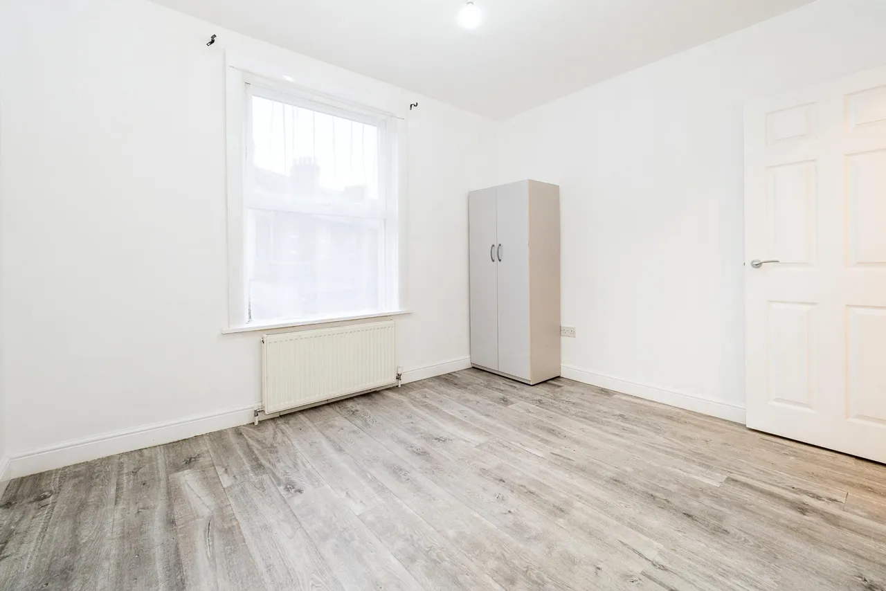 Buckland Road, London, E10, photo 9