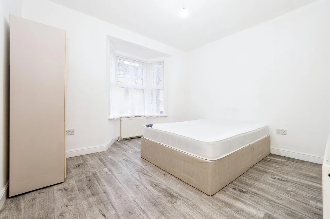 Buckland Road, London, E10, photo 5