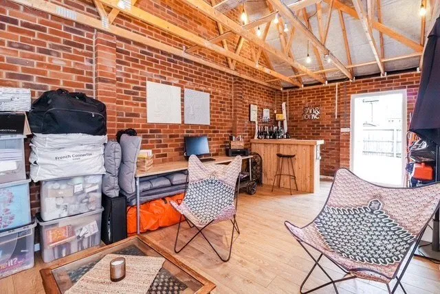 Cheshire Rise, Leighton Buzzard, Bedfordshire, LU7, photo 18