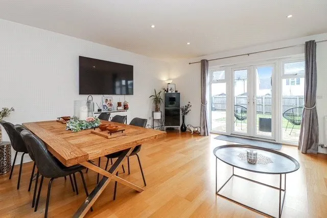 Cheshire Rise, Leighton Buzzard, Bedfordshire, LU7, photo 4