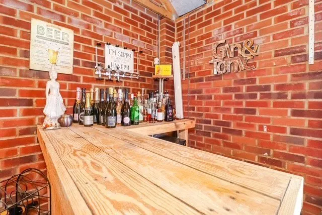 Cheshire Rise, Leighton Buzzard, Bedfordshire, LU7, photo 17