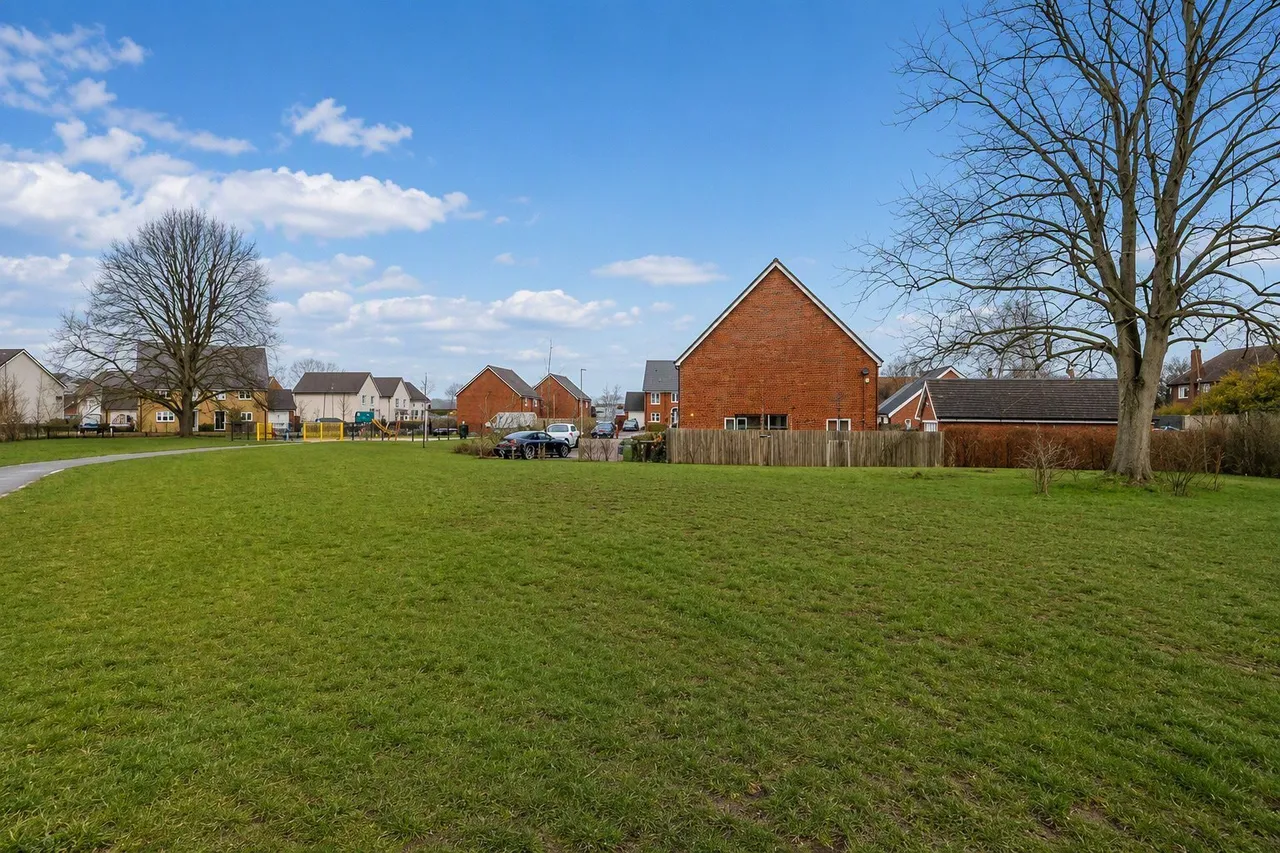 Cheshire Rise, Leighton Buzzard, Bedfordshire, LU7, photo 21