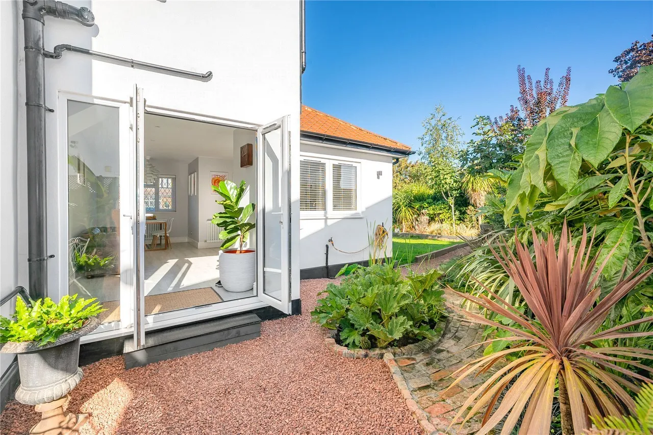 Short Way, Twickenham, TW2, photo 17