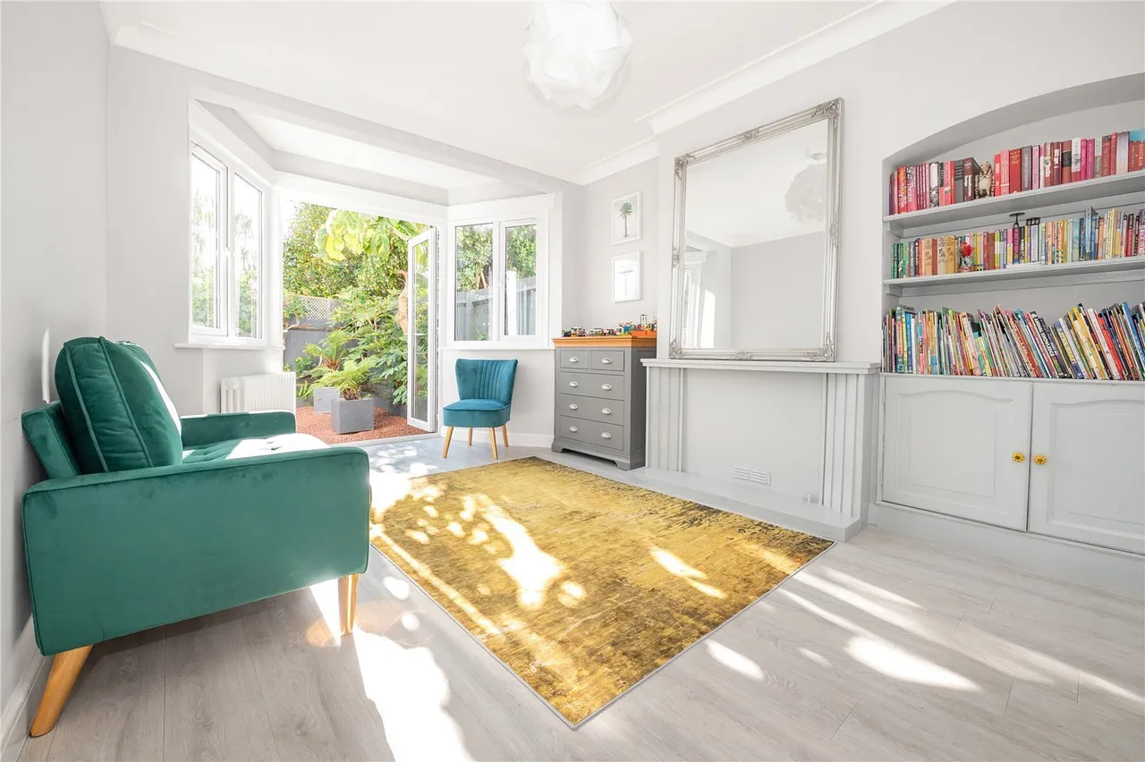 Short Way, Twickenham, TW2, photo 3