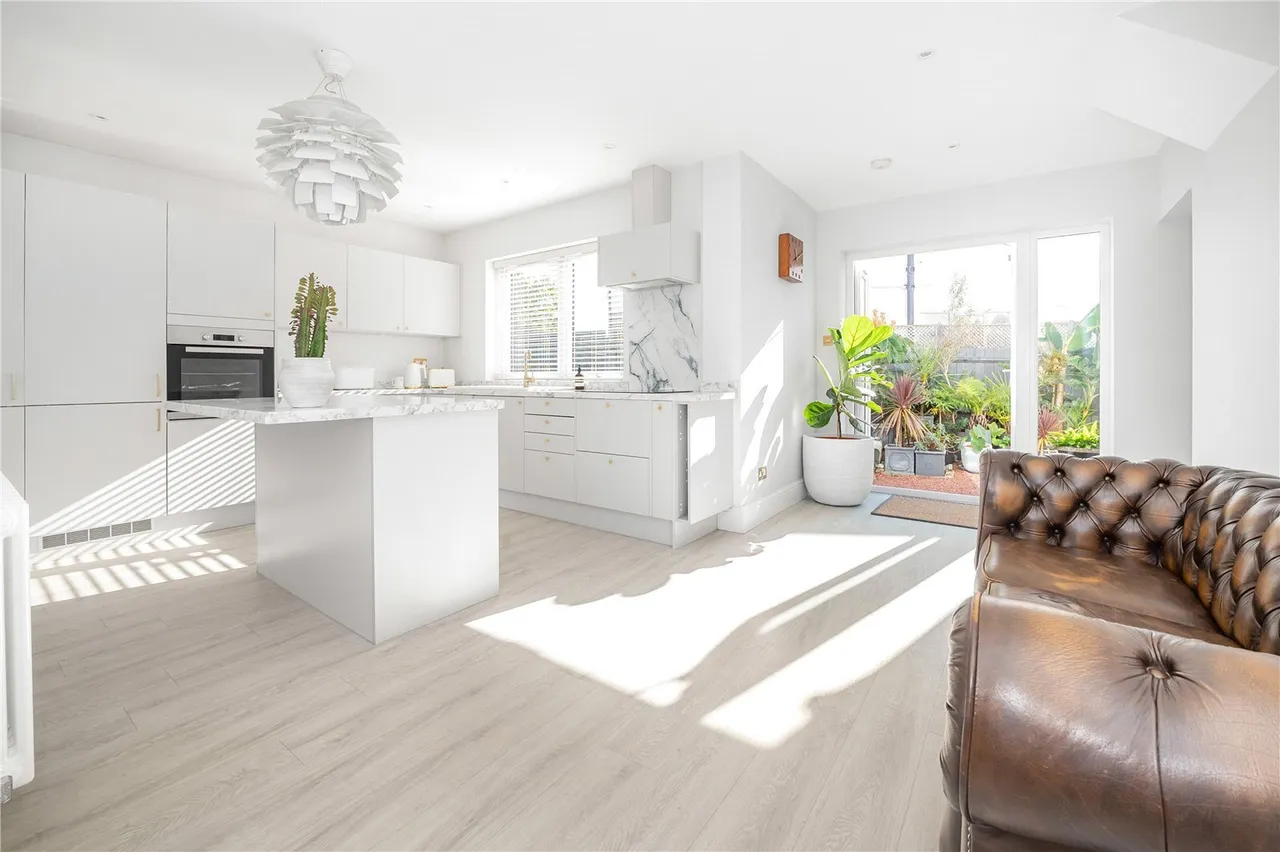 Short Way, Twickenham, TW2, photo 7