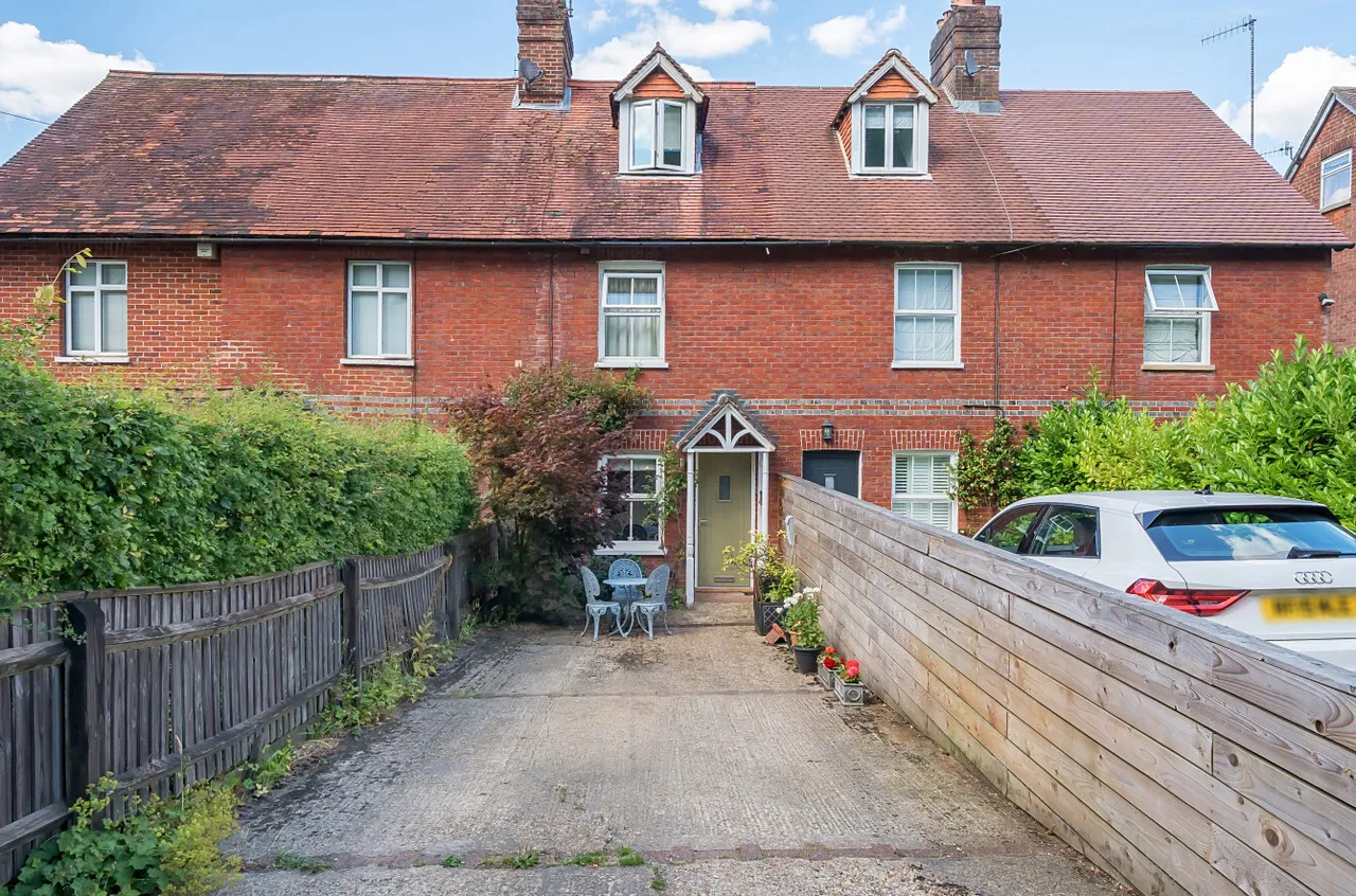 2 bed house for sale, Camelsdale Road, Haslemere, GU27