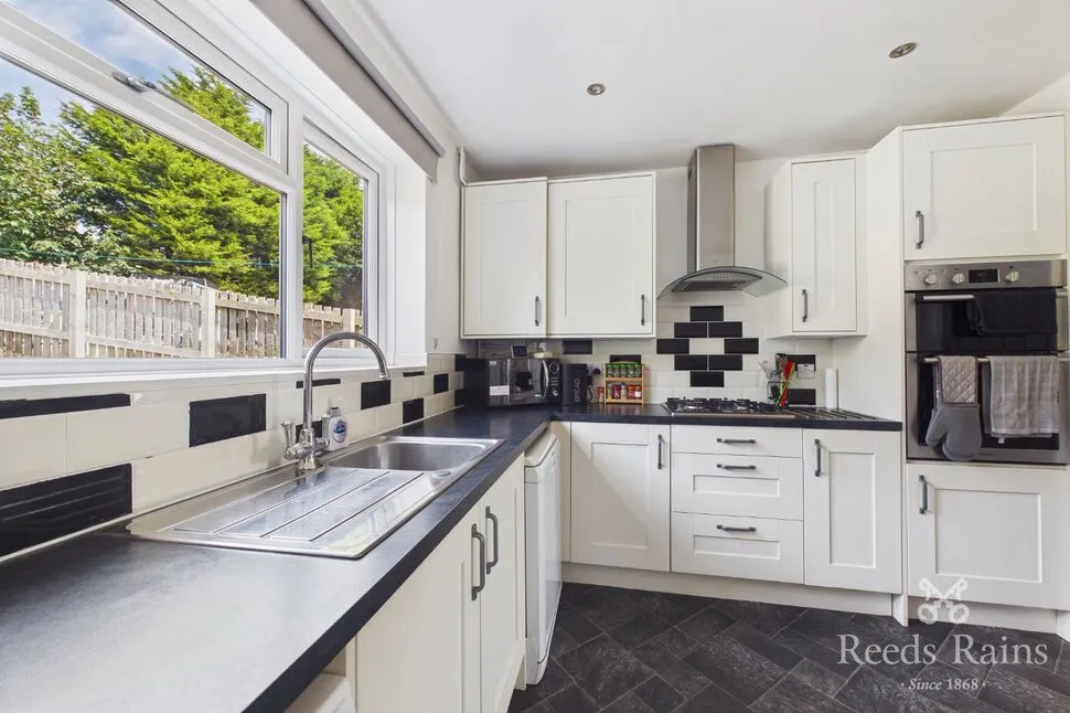 Manor Road, Rothwell, West Yorkshire, LS26, photo 8