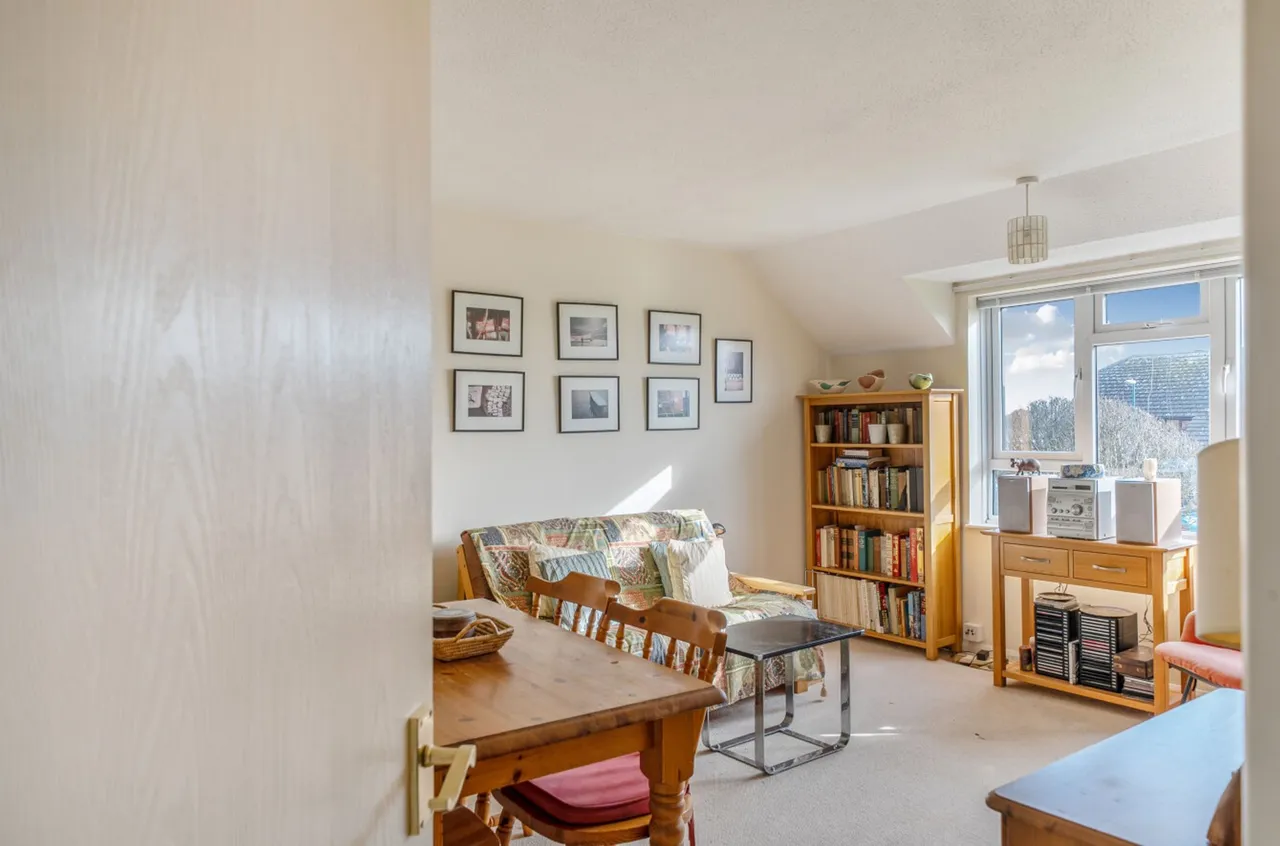 Kingfisher Court, Middleton On Sea, PO22, photo 4