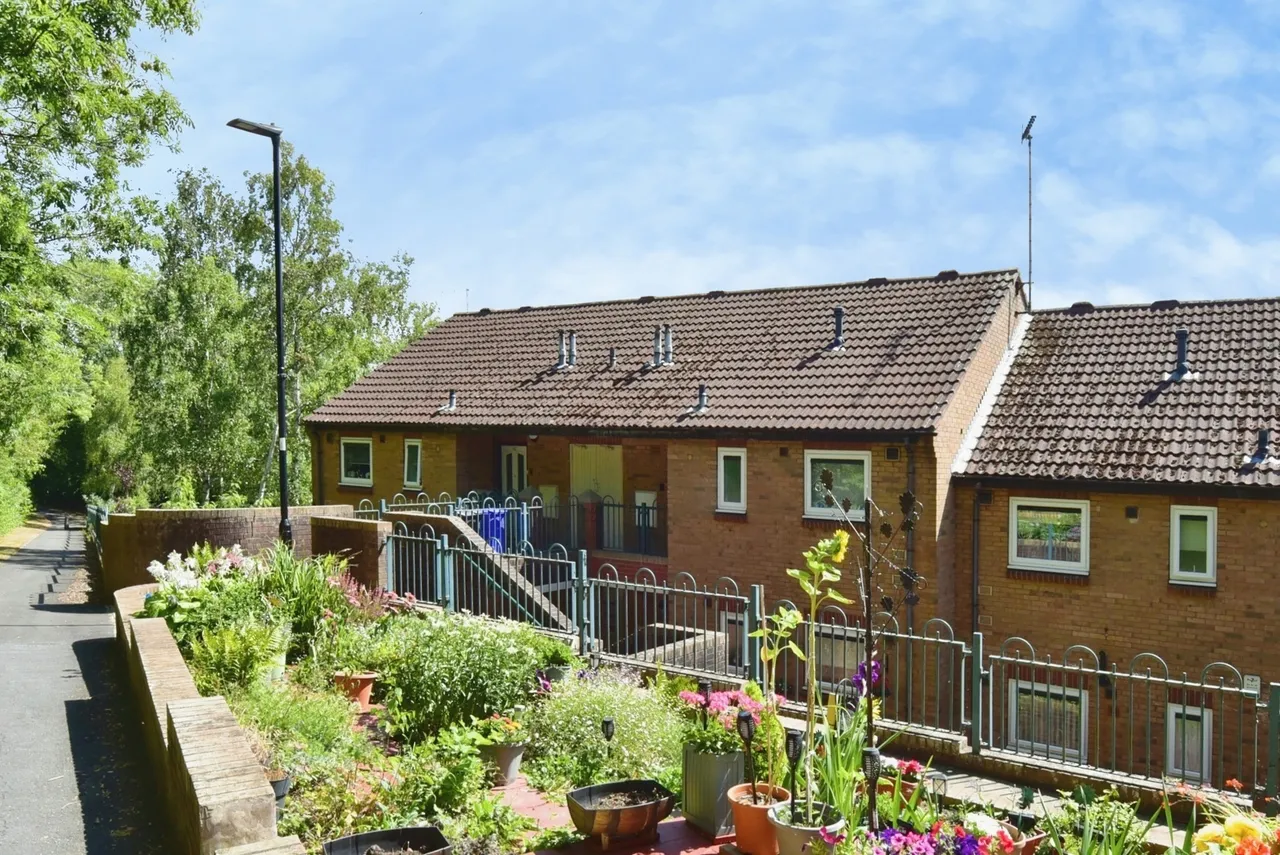 Carpenter Gardens, Sheffield, South Yorkshire, S12, photo 7