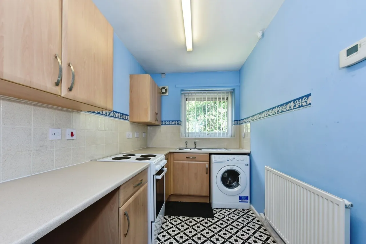 Carpenter Gardens, Sheffield, South Yorkshire, S12, photo 13