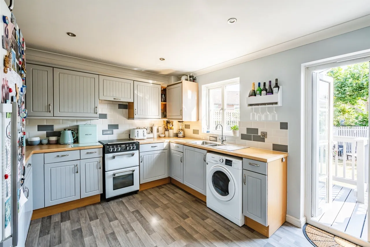 Admiralty Crescent, Eastbourne, photo 6