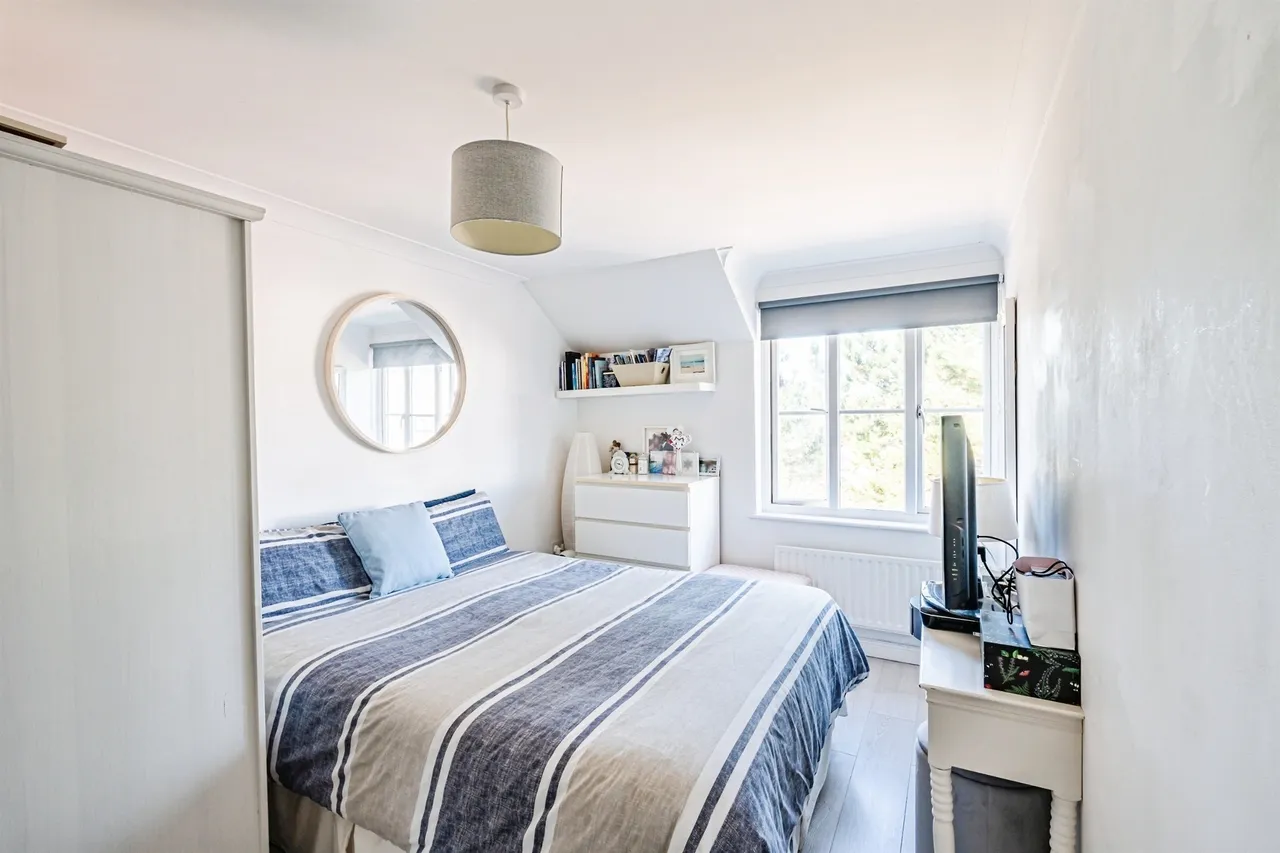 Admiralty Crescent, Eastbourne, photo 10