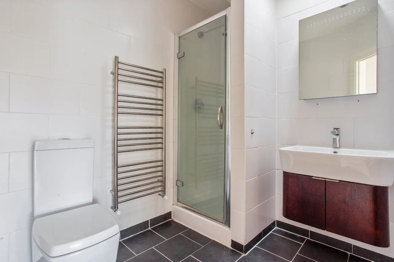 Winkfield Lane, Maidens Green, Windsor, Berkshire, SL4 4QY, photo 8
