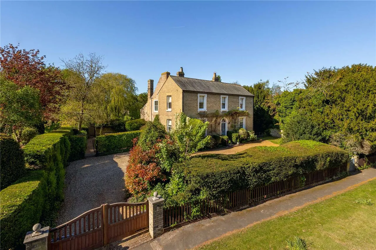 6 bed house for sale — High Street, Bottisham, Cambridge, Cambridgeshire, CB25 9BA